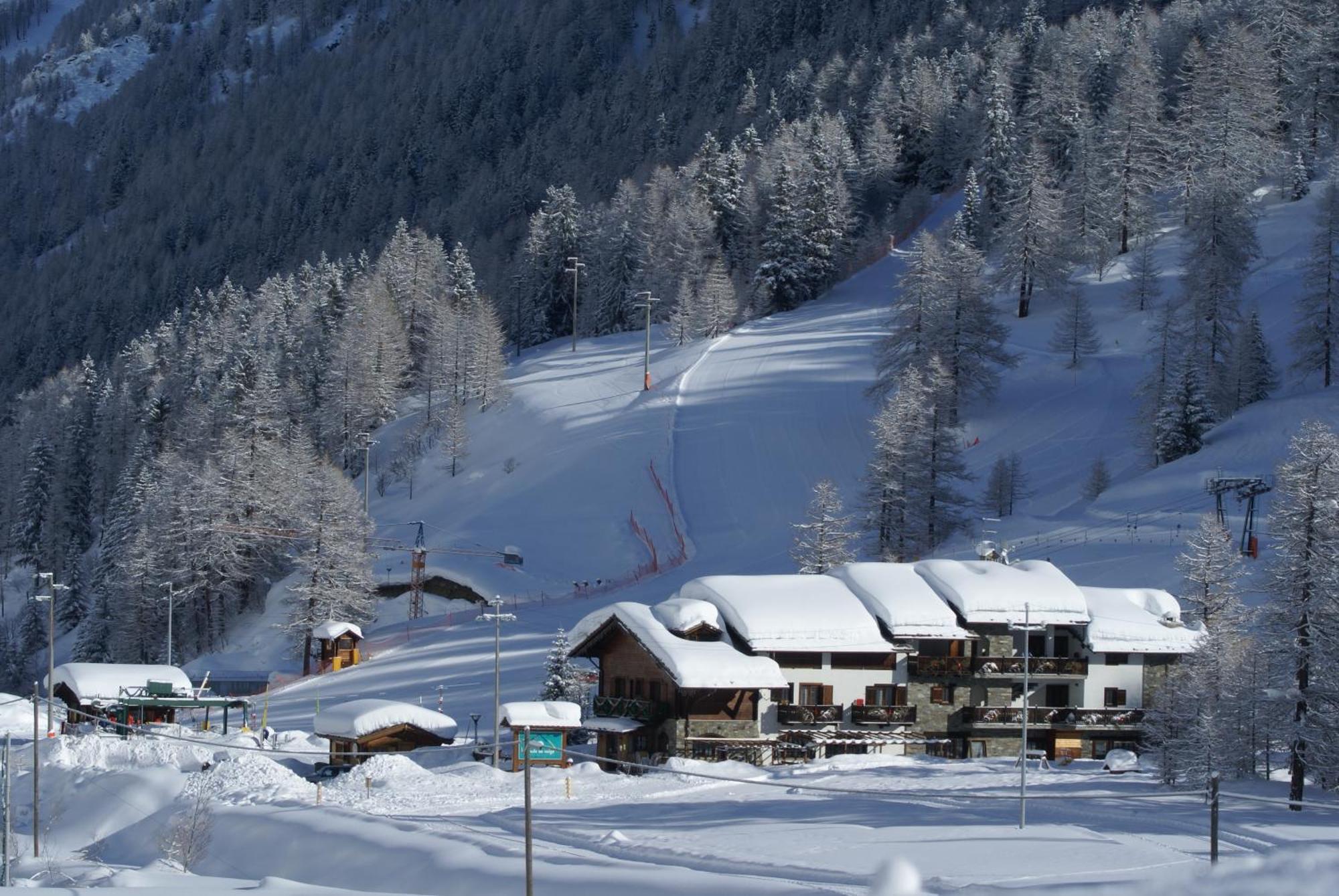 Albergo Boule De Neige Rhêmes-Notre-Dame Exteriör bild